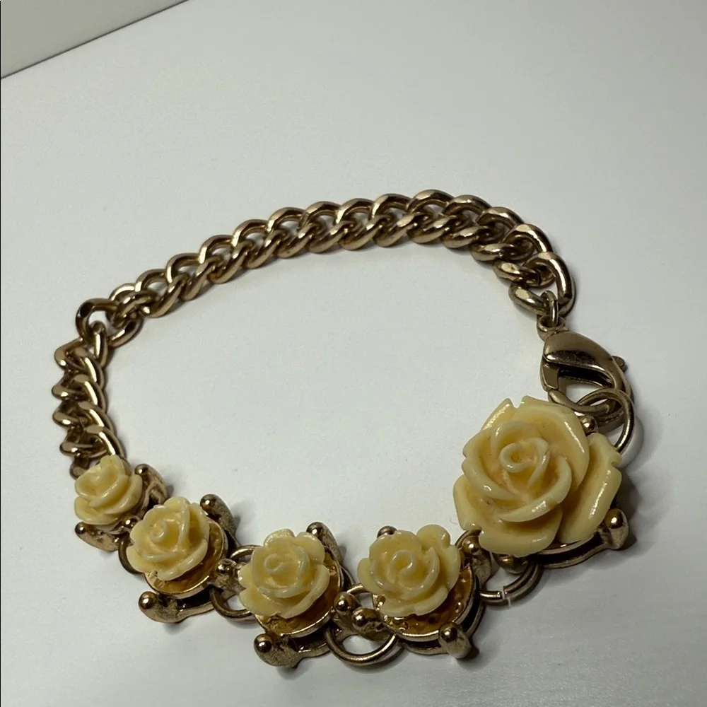 Vintage celluloid roses hard and soft chunky chain bracelet size 7